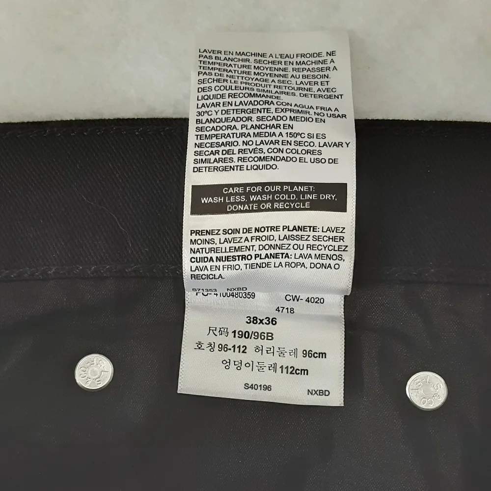 Levi's Signature Black Jeans - Picture 8 of 11